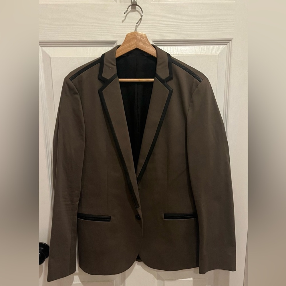 Hugo Boss blazer // 36R